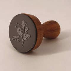 Stempel mit botanischem Design