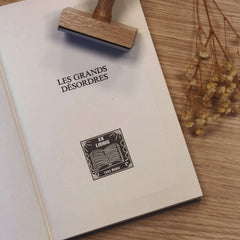 Stempel Ex-libris Buch weiß auf schwarz